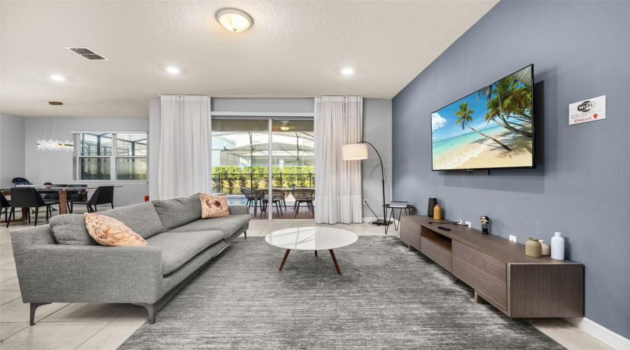 Davenport, Florida 33837, 5 Bedrooms Bedrooms, ,4 Bathroomsbathrooms,Residential,For Sale,Oakmoss,Mfrs5126356