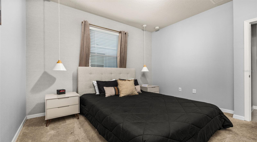 Davenport, Florida 33837, 5 Bedrooms Bedrooms, ,4 Bathroomsbathrooms,Residential,For Sale,Oakmoss,Mfrs5126356