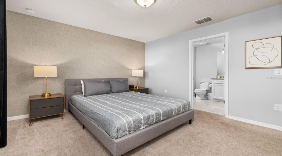Davenport, Florida 33837, 5 Bedrooms Bedrooms, ,4 Bathroomsbathrooms,Residential,For Sale,Oakmoss,Mfrs5126356