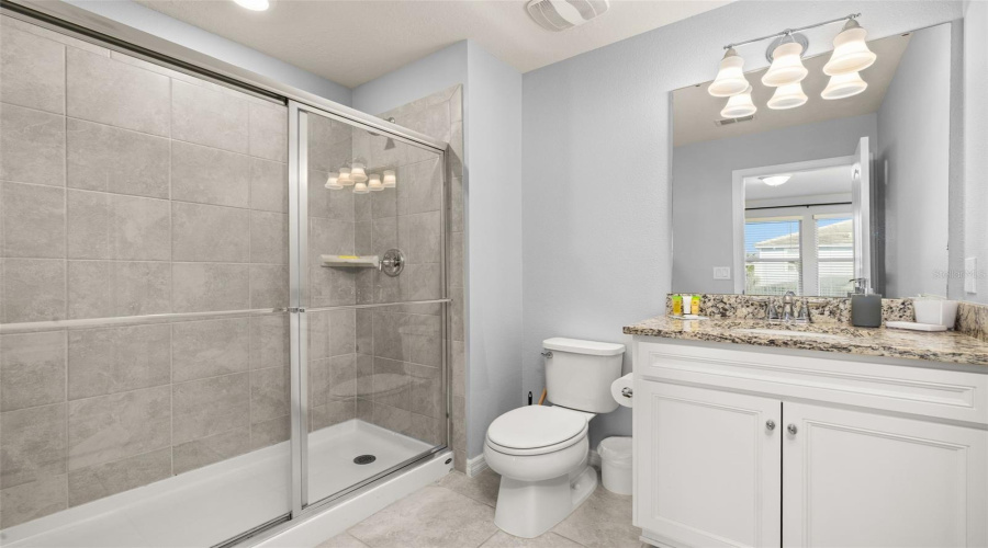 Davenport, Florida 33837, 5 Bedrooms Bedrooms, ,4 Bathroomsbathrooms,Residential,For Sale,Oakmoss,Mfrs5126356