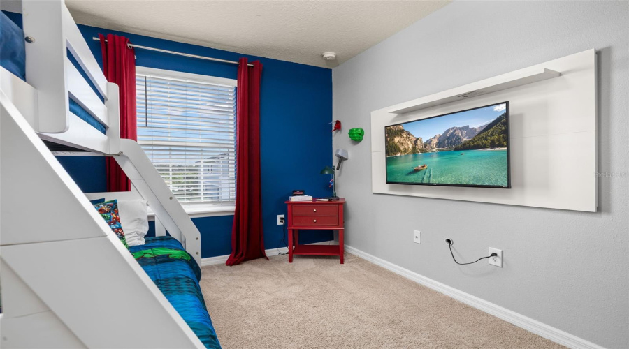 Davenport, Florida 33837, 5 Bedrooms Bedrooms, ,4 Bathroomsbathrooms,Residential,For Sale,Oakmoss,Mfrs5126356