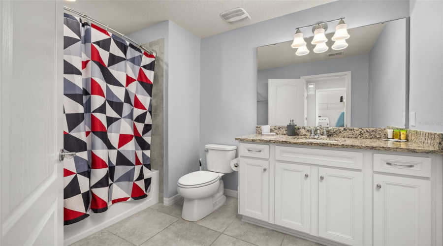 Davenport, Florida 33837, 5 Bedrooms Bedrooms, ,4 Bathroomsbathrooms,Residential,For Sale,Oakmoss,Mfrs5126356