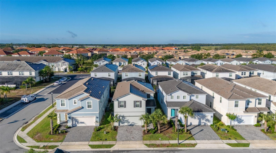 Davenport, Florida 33837, 5 Bedrooms Bedrooms, ,4 Bathroomsbathrooms,Residential,For Sale,Oakmoss,Mfrs5126356