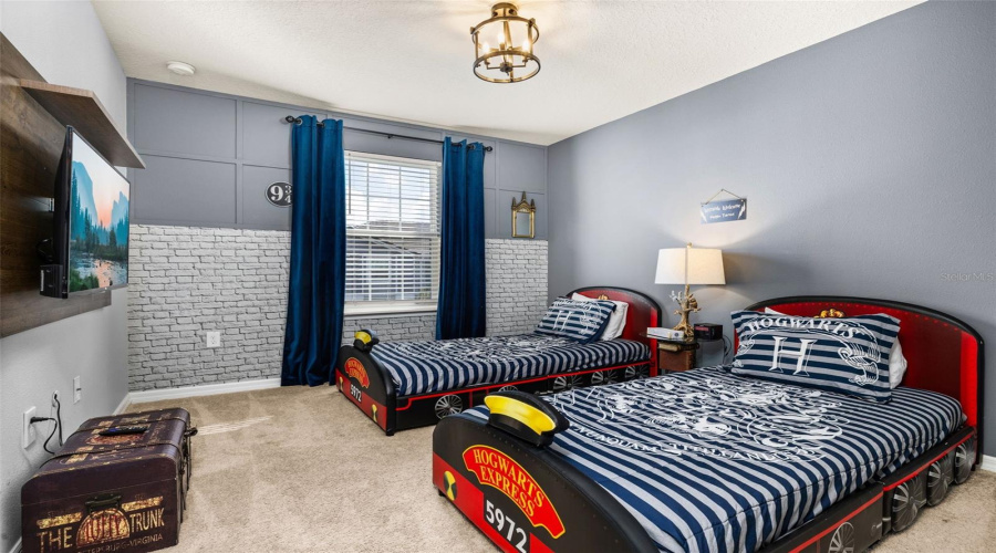 Davenport, Florida 33837, 5 Bedrooms Bedrooms, ,4 Bathroomsbathrooms,Residential,For Sale,Oakmoss,Mfrs5126356