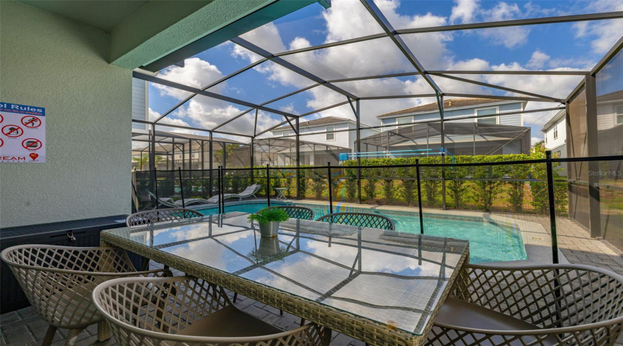 Davenport, Florida 33837, 5 Bedrooms Bedrooms, ,4 Bathroomsbathrooms,Residential,For Sale,Oakmoss,Mfrs5126356