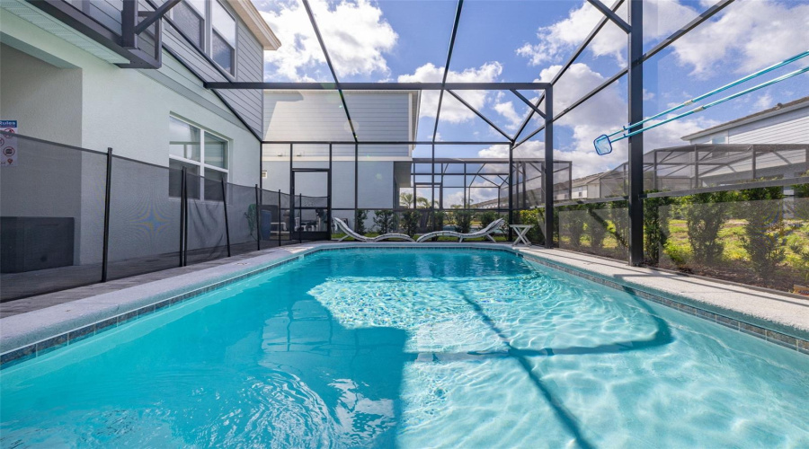 Davenport, Florida 33837, 5 Bedrooms Bedrooms, ,4 Bathroomsbathrooms,Residential,For Sale,Oakmoss,Mfrs5126356