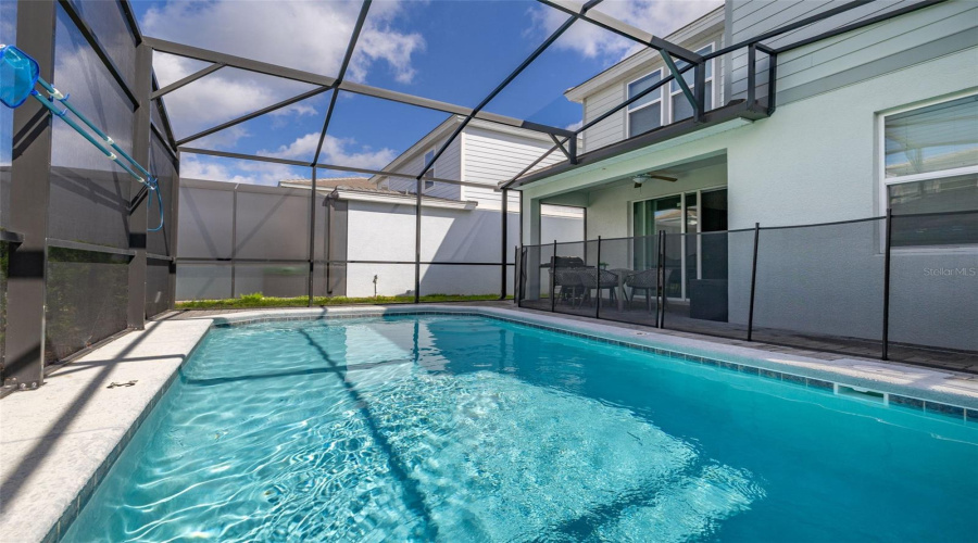 Davenport, Florida 33837, 5 Bedrooms Bedrooms, ,4 Bathroomsbathrooms,Residential,For Sale,Oakmoss,Mfrs5126356