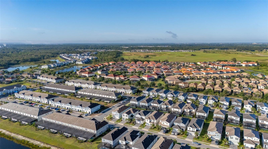 Davenport, Florida 33837, 5 Bedrooms Bedrooms, ,4 Bathroomsbathrooms,Residential,For Sale,Oakmoss,Mfrs5126356