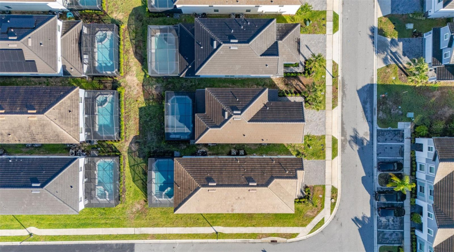 Davenport, Florida 33837, 5 Bedrooms Bedrooms, ,4 Bathroomsbathrooms,Residential,For Sale,Oakmoss,Mfrs5126356
