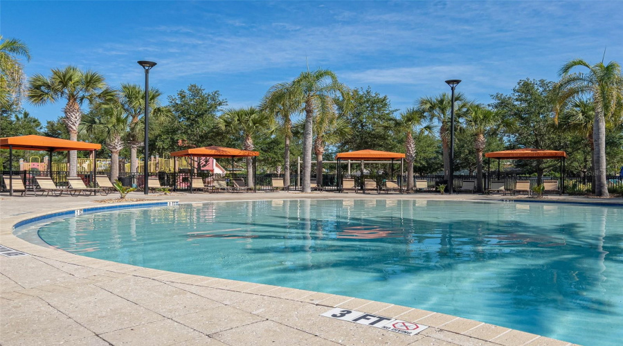 Davenport, Florida 33837, 5 Bedrooms Bedrooms, ,4 Bathroomsbathrooms,Residential,For Sale,Oakmoss,Mfrs5126356