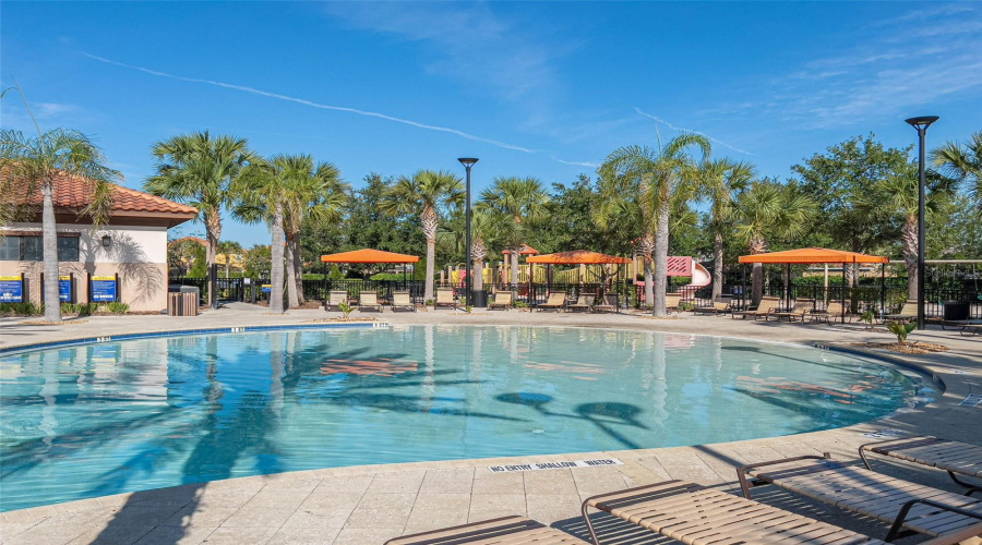 Davenport, Florida 33837, 5 Bedrooms Bedrooms, ,4 Bathroomsbathrooms,Residential,For Sale,Oakmoss,Mfrs5126356