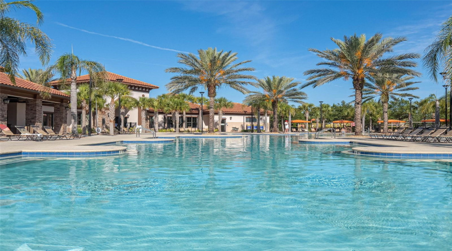 Davenport, Florida 33837, 5 Bedrooms Bedrooms, ,4 Bathroomsbathrooms,Residential,For Sale,Oakmoss,Mfrs5126356