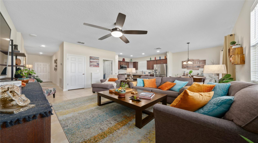 Davenport, Florida 33837, 3 Bedrooms Bedrooms, ,2 Bathroomsbathrooms,Residential,For Sale,Citrus Isle,Mfro6308616