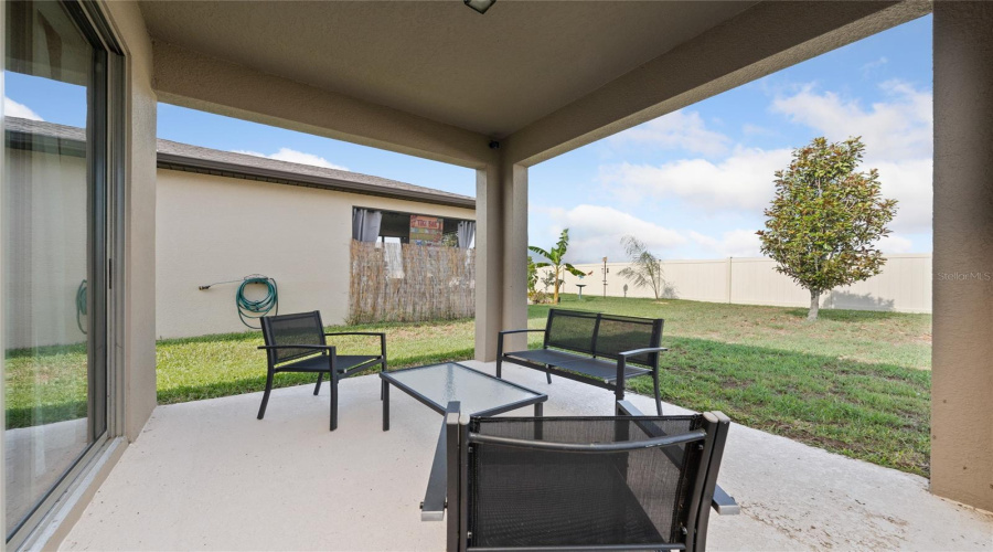 Davenport, Florida 33837, 3 Bedrooms Bedrooms, ,2 Bathroomsbathrooms,Residential,For Sale,Citrus Isle,Mfro6308616