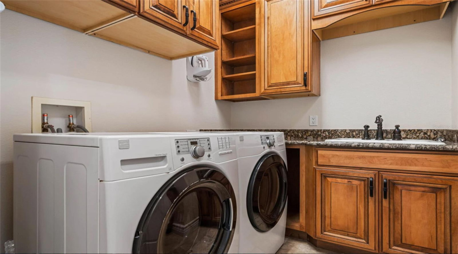 REUNION, Florida 34747, 5 Bedrooms Bedrooms, ,5 BathroomsBathrooms,Residential,For Sale,MUIRFIELD,0,MFRO6308746