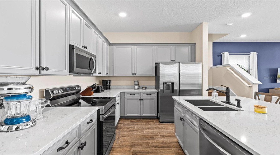 KISSIMMEE, Florida 34747, 3 Bedrooms Bedrooms, ,3 BathroomsBathrooms,Residential,For Sale,PARROT HEAD,MFRO6309019