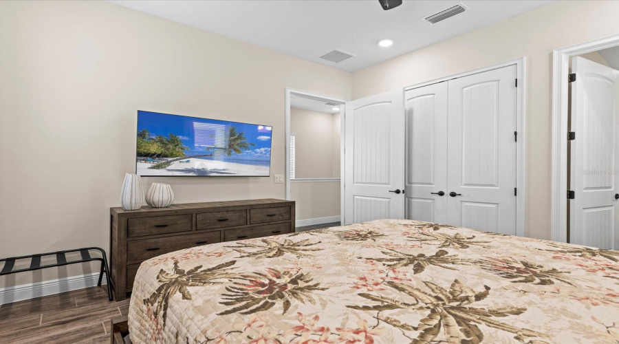 KISSIMMEE, Florida 34747, 3 Bedrooms Bedrooms, ,3 BathroomsBathrooms,Residential,For Sale,PARROT HEAD,MFRO6309019