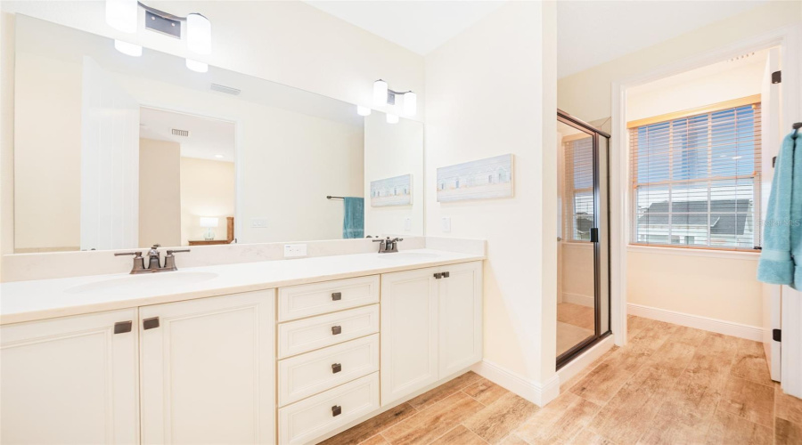 Kissimmee, Florida 34747, 3 Bedrooms Bedrooms, ,3 Bathroomsbathrooms,Residential,For Sale,Pirate,Mfro6308965