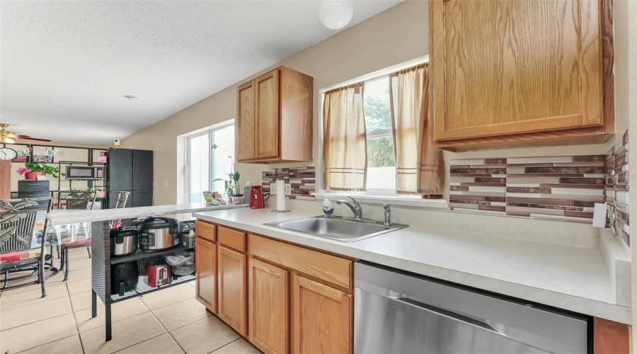 Davenport, Florida 33837, 4 Bedrooms Bedrooms, ,2 Bathroomsbathrooms,Residential,For Sale,Lobelia,Mfro6309152