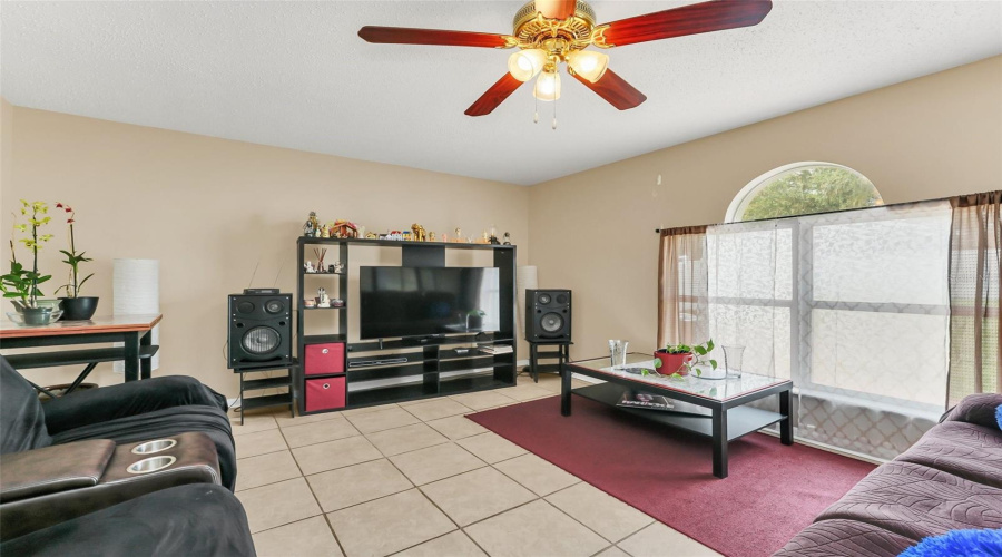 Davenport, Florida 33837, 4 Bedrooms Bedrooms, ,2 Bathroomsbathrooms,Residential,For Sale,Lobelia,Mfro6309152