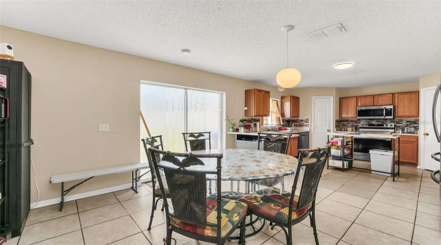 Davenport, Florida 33837, 4 Bedrooms Bedrooms, ,2 Bathroomsbathrooms,Residential,For Sale,Lobelia,Mfro6309152