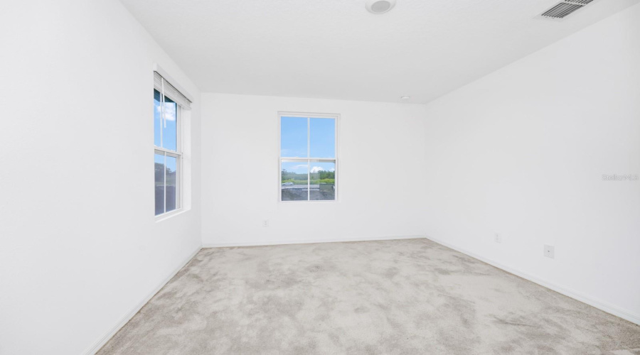 Davenport, Florida 33896, 3 Bedrooms Bedrooms, ,2 Bathroomsbathrooms,Residential,For Sale,Benoi,Mfro6309161