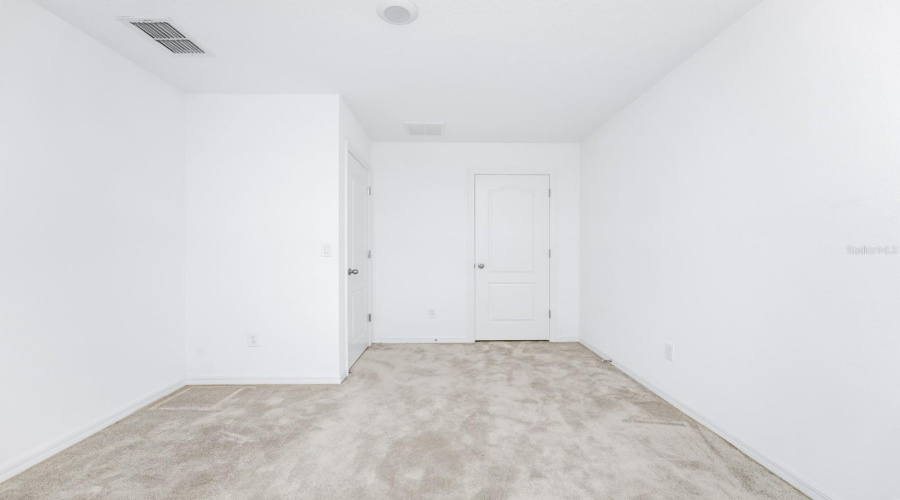 Davenport, Florida 33896, 3 Bedrooms Bedrooms, ,2 Bathroomsbathrooms,Residential,For Sale,Benoi,Mfro6309161