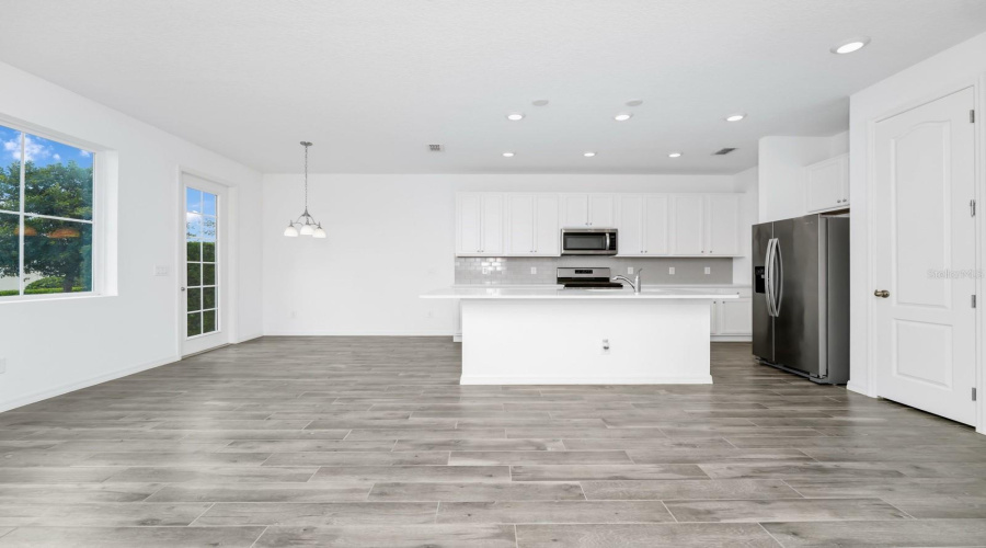 Davenport, Florida 33896, 3 Bedrooms Bedrooms, ,2 Bathroomsbathrooms,Residential,For Sale,Benoi,Mfro6309161