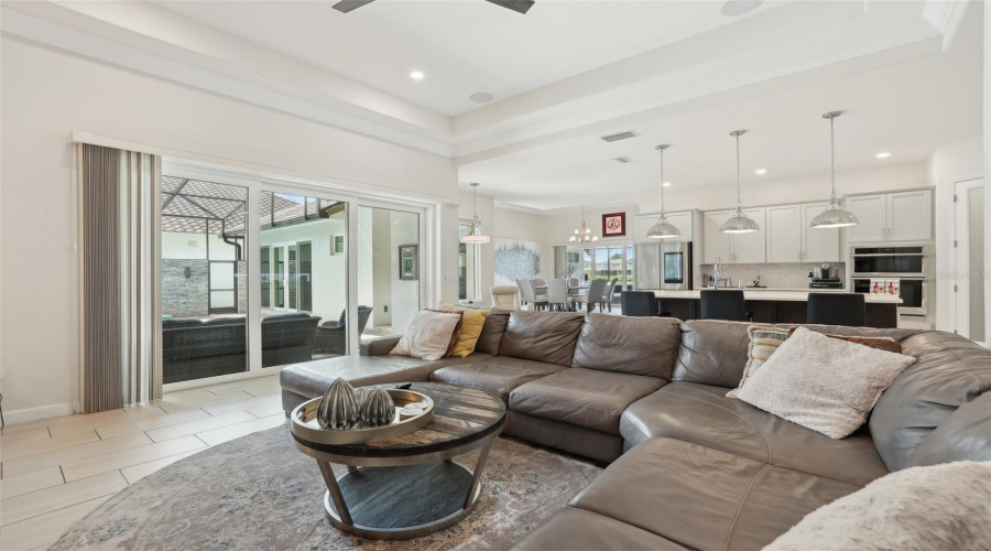 Davenport, Florida 33837, 4 Bedrooms Bedrooms, ,3 Bathroomsbathrooms,Residential,For Sale,Lancaster Ridge,Mfro6308527