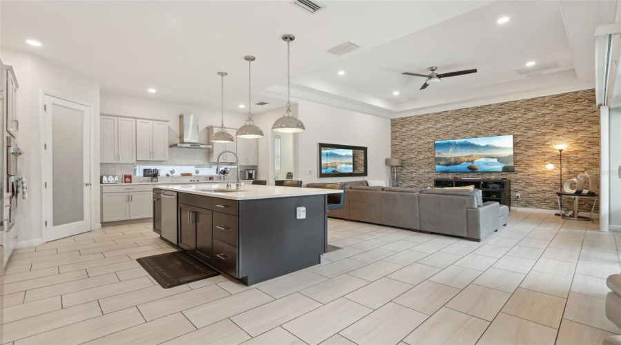 Davenport, Florida 33837, 4 Bedrooms Bedrooms, ,3 Bathroomsbathrooms,Residential,For Sale,Lancaster Ridge,Mfro6308527