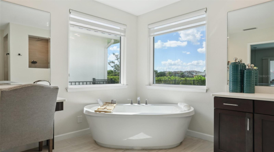 Davenport, Florida 33837, 4 Bedrooms Bedrooms, ,3 Bathroomsbathrooms,Residential,For Sale,Lancaster Ridge,Mfro6308527