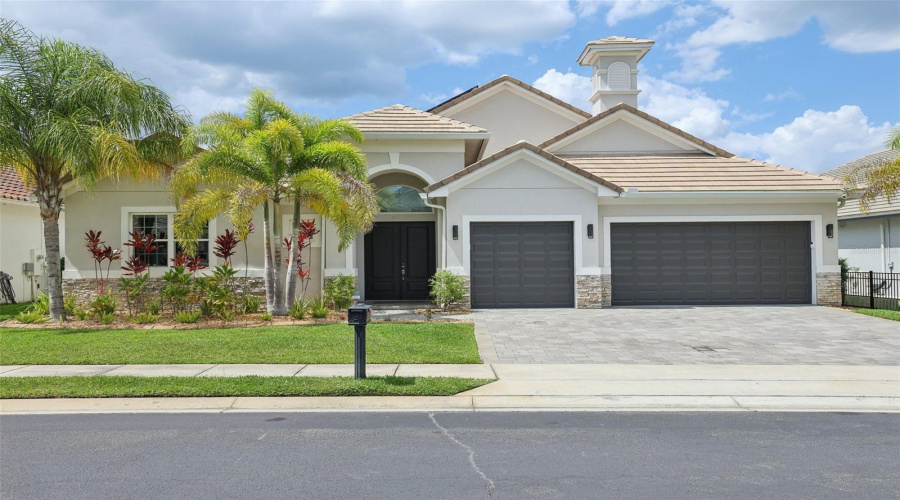 Davenport, Florida 33837, 4 Bedrooms Bedrooms, ,3 Bathroomsbathrooms,Residential,For Sale,Lancaster Ridge,Mfro6308527