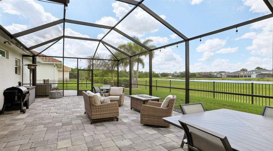 Davenport, Florida 33837, 4 Bedrooms Bedrooms, ,3 Bathroomsbathrooms,Residential,For Sale,Lancaster Ridge,Mfro6308527
