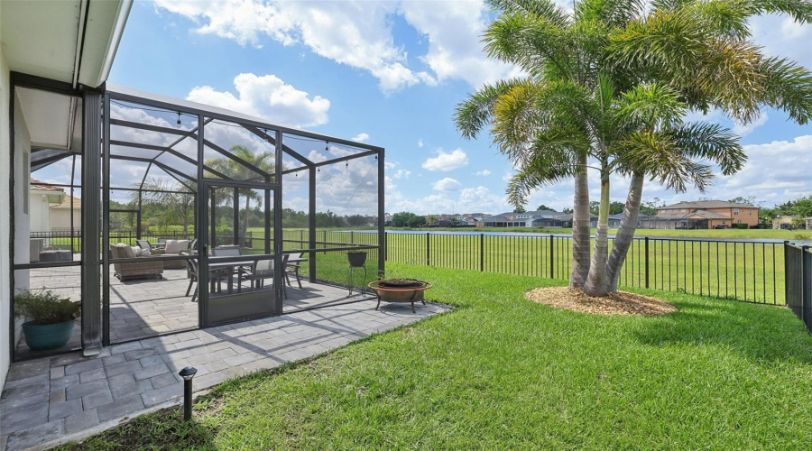 Davenport, Florida 33837, 4 Bedrooms Bedrooms, ,3 Bathroomsbathrooms,Residential,For Sale,Lancaster Ridge,Mfro6308527