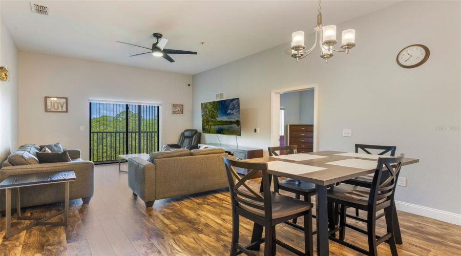 Kissimmee, Florida 34747, 3 Bedrooms Bedrooms, ,2 Bathroomsbathrooms,Residential,For Sale,Treasure Trove,Mfro6305125