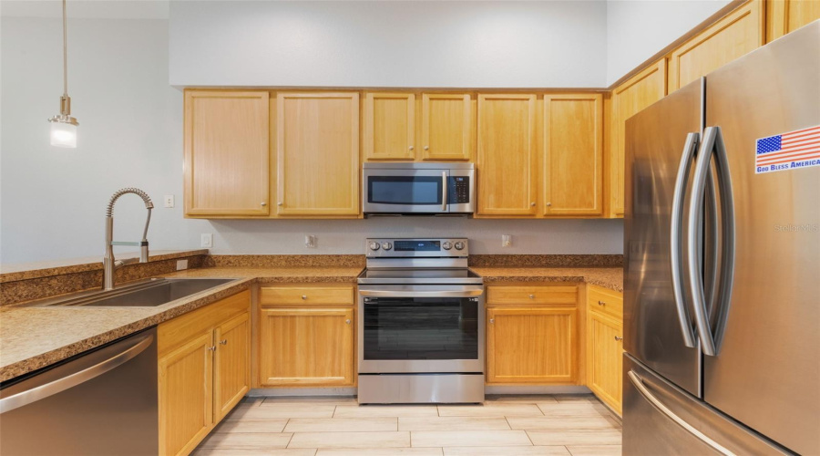 Kissimmee, Florida 34747, 3 Bedrooms Bedrooms, ,2 Bathroomsbathrooms,Residential,For Sale,Treasure Trove,Mfro6305125