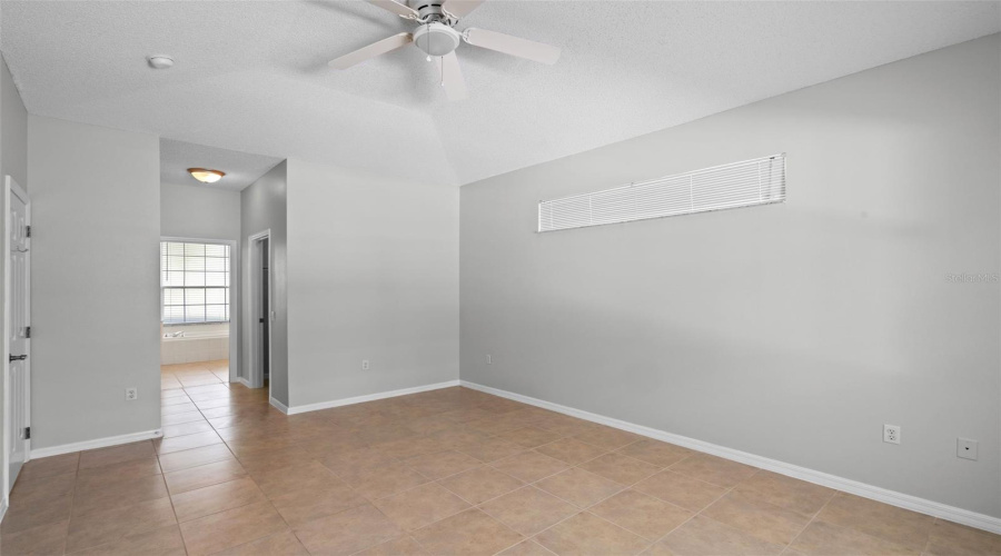Davenport, Florida 33897, 4 Bedrooms Bedrooms, ,3 Bathroomsbathrooms,Residential,For Sale,Casterton,Mfro6308585