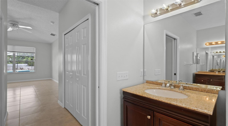 Davenport, Florida 33897, 4 Bedrooms Bedrooms, ,3 Bathroomsbathrooms,Residential,For Sale,Casterton,Mfro6308585