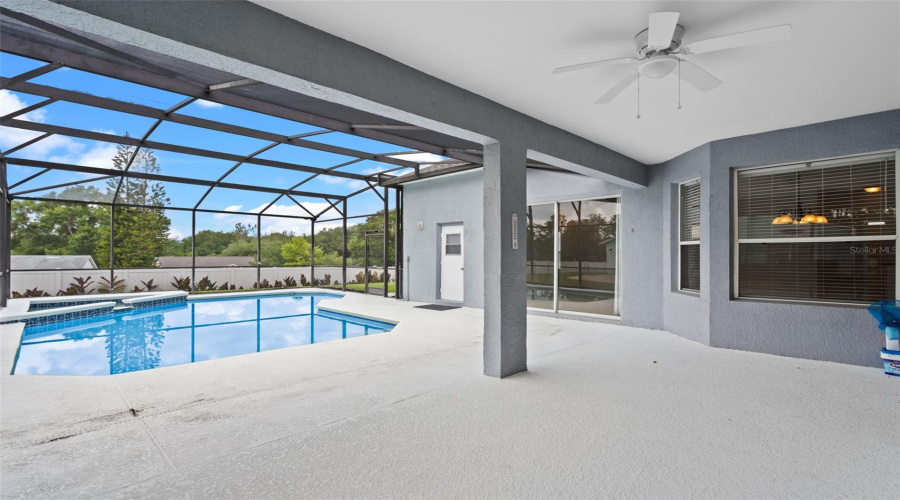 Davenport, Florida 33897, 4 Bedrooms Bedrooms, ,3 Bathroomsbathrooms,Residential,For Sale,Casterton,Mfro6308585
