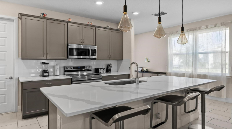 KISSIMMEE, Florida 34747, 3 Bedrooms Bedrooms, ,2 BathroomsBathrooms,Residential,For Sale,DRIVING RANGE,0,MFRO6309238