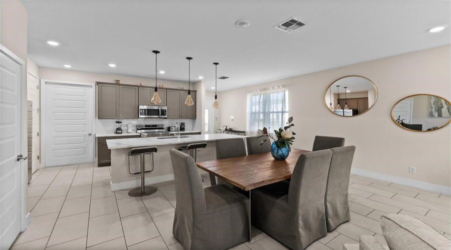 KISSIMMEE, Florida 34747, 3 Bedrooms Bedrooms, ,2 BathroomsBathrooms,Residential,For Sale,DRIVING RANGE,0,MFRO6309238