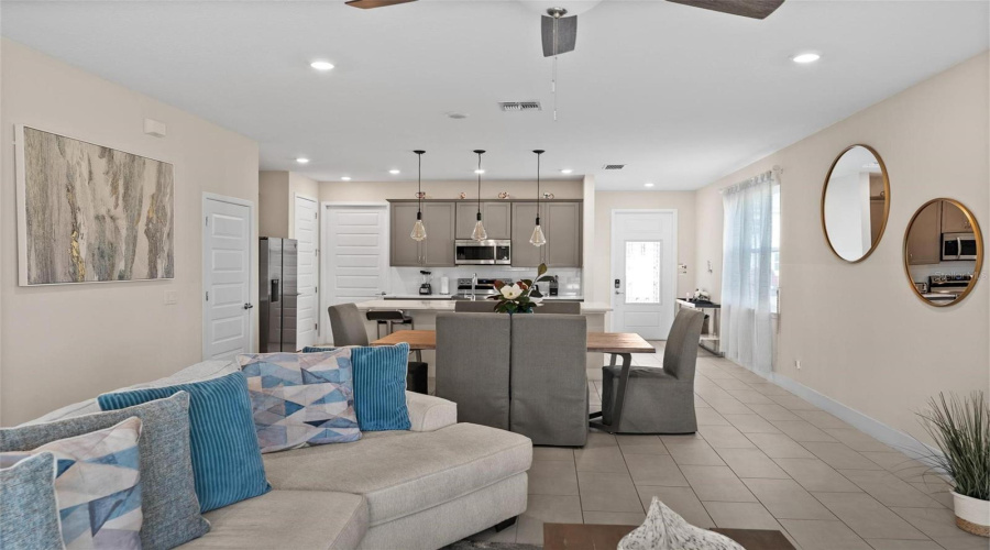 KISSIMMEE, Florida 34747, 3 Bedrooms Bedrooms, ,2 BathroomsBathrooms,Residential,For Sale,DRIVING RANGE,0,MFRO6309238