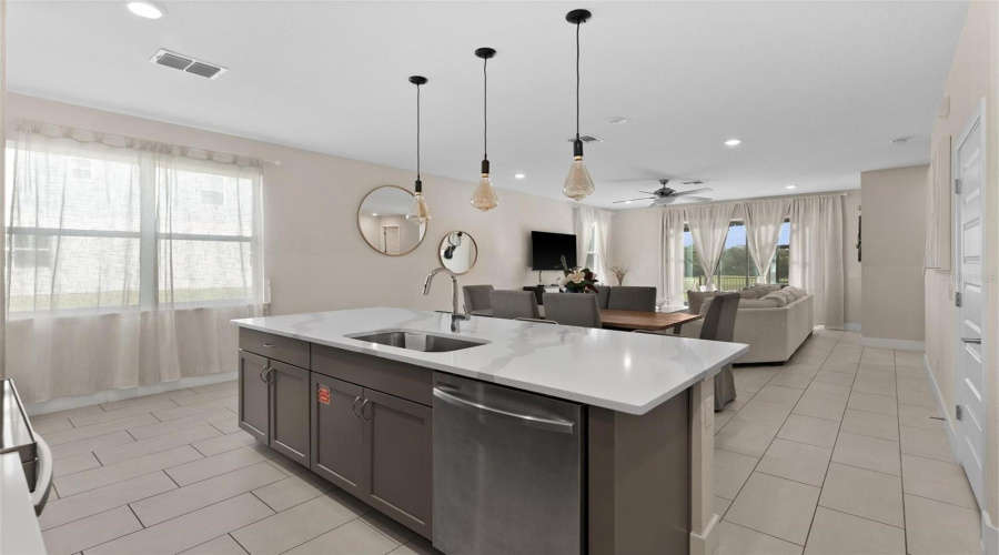 KISSIMMEE, Florida 34747, 3 Bedrooms Bedrooms, ,2 BathroomsBathrooms,Residential,For Sale,DRIVING RANGE,0,MFRO6309238