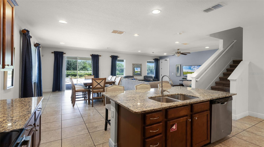 Kissimmee, Florida 34747, 8 Bedrooms Bedrooms, ,5 Bathroomsbathrooms,Residential,For Sale,Marker,Mfrs5126948