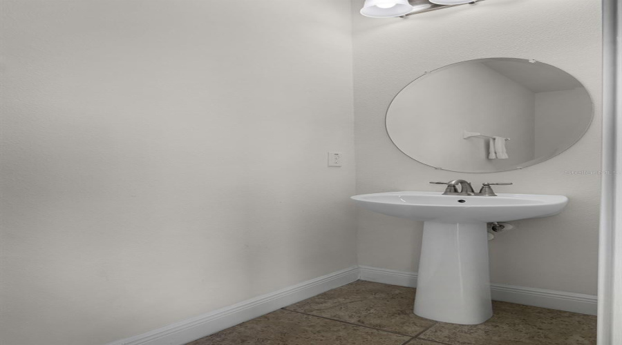 Kissimmee, Florida 34747, 8 Bedrooms Bedrooms, ,5 Bathroomsbathrooms,Residential,For Sale,Marker,Mfrs5126948