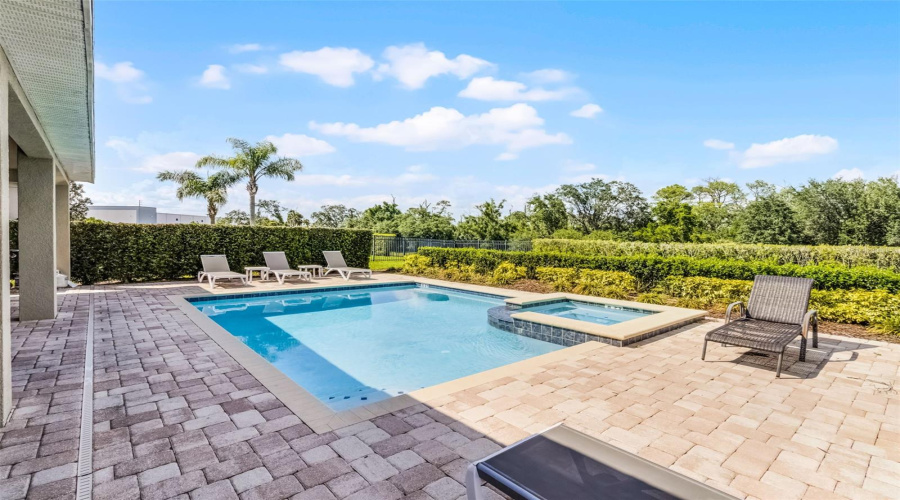 Kissimmee, Florida 34747, 8 Bedrooms Bedrooms, ,5 Bathroomsbathrooms,Residential,For Sale,Marker,Mfrs5126948