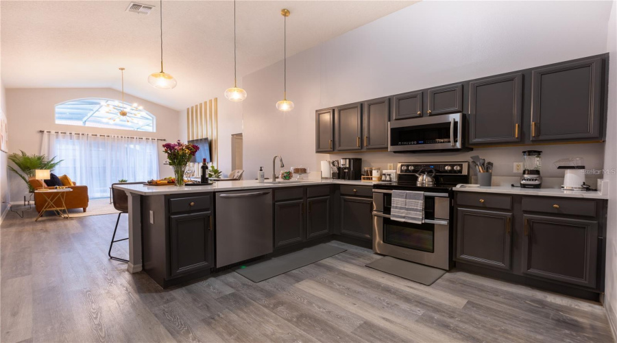 DAVENPORT, Florida 33837, 5 Bedrooms Bedrooms, ,3 BathroomsBathrooms,Residential,For Sale,ROSSO,MFRO6309230