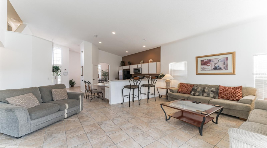 DAVENPORT, Florida 33897, 6 Bedrooms Bedrooms, ,4 BathroomsBathrooms,Residential,For Sale,EMERALDVIEW,MFRO6307891