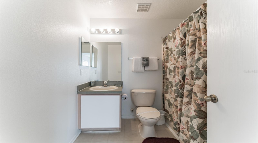 DAVENPORT, Florida 33897, 6 Bedrooms Bedrooms, ,4 BathroomsBathrooms,Residential,For Sale,EMERALDVIEW,MFRO6307891