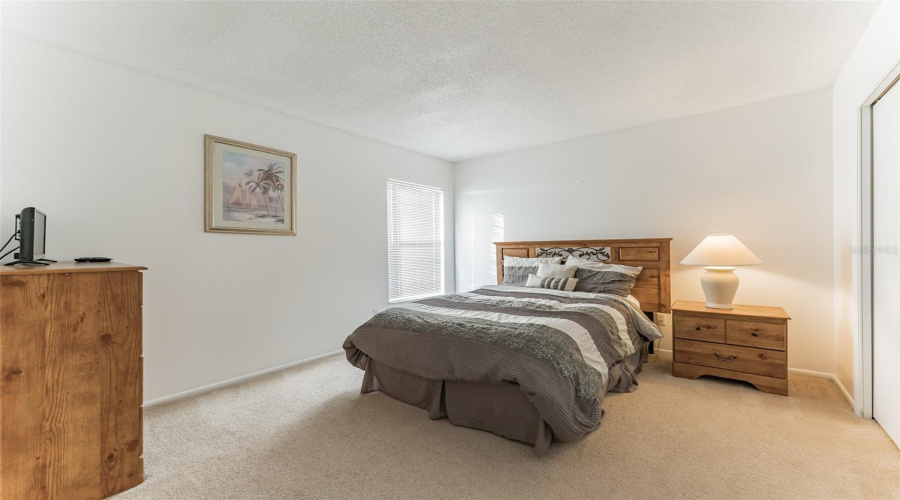 DAVENPORT, Florida 33897, 6 Bedrooms Bedrooms, ,4 BathroomsBathrooms,Residential,For Sale,EMERALDVIEW,MFRO6307891